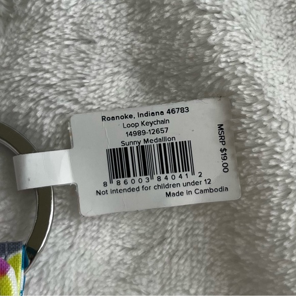 NWT Loop Keychain- Sunny Medallion - Picture 3 of 3